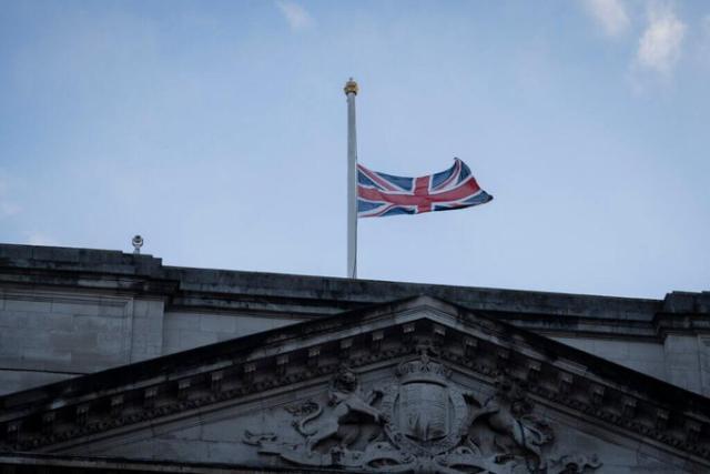 狗子28官网-英国所有足球赛事将全部停摆！下轮英超也有风险？